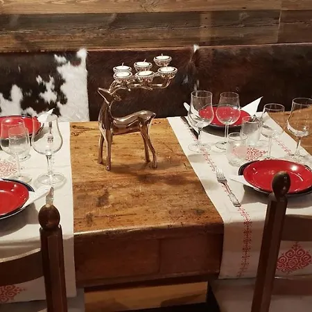 Alpehytte Le Grenier - Romantique Et Exclusif Champéry
